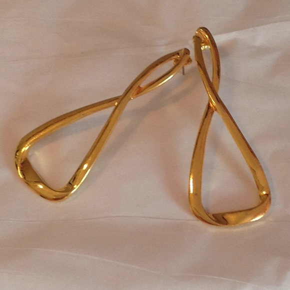 Gold Metal Post Earrings 2 1/2 " - Picture 4 of 7